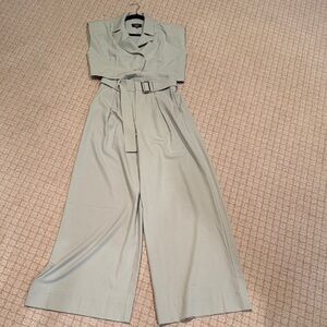 Elegant Women's Jumpsuit in Light Gray